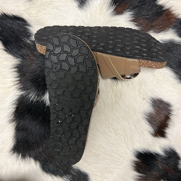 Slides - Picture 2 of 5